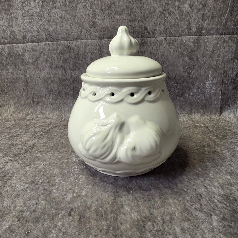 Norpro Deluxe Stoneware Garlic Keeper #254 White Ceramic